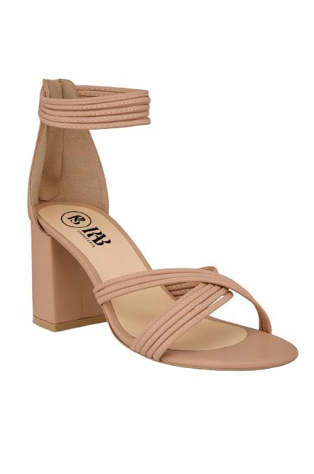 Sandalia elegante tacon ancho